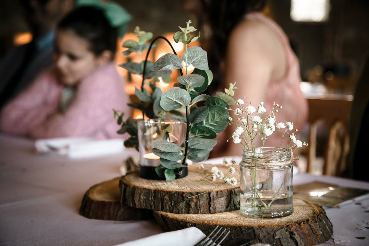4 x Wedding Log Slices 20-25cm Perfect For Centrepieces, Flowers, Candles, Wedding Cake, Rustic, Vintage, Barn Wedding Flower FREE DELIVERY