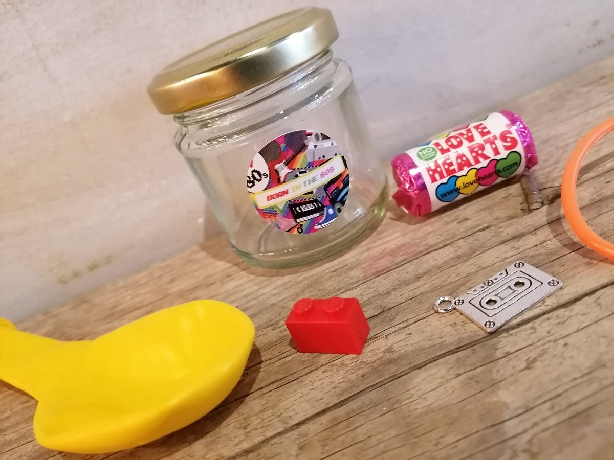 Born in the 80s Kit Retro Gift Eighties Birthday Kit Party Favor Bags Building Blocks, Cassette Tape, Neon Band, Love Hearts, Balloons Gift