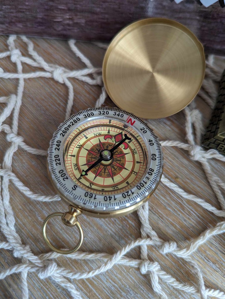 Peter Pan Centrepiece Set Neverland Sign, Pirate Ship, Chest, Coins, Big Ben, Compass, Treasure Necklace, Fairy Lantern, Fishing Net Party