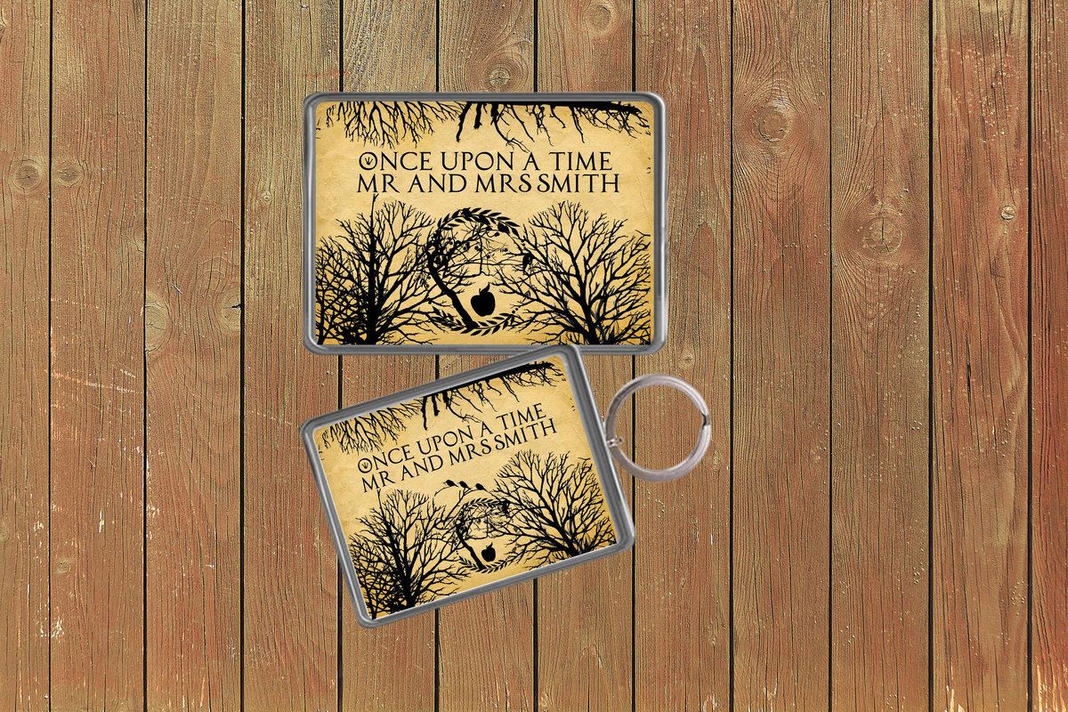 Snow White Apple Wedding Keychain Keyring Magnets Favours Favors Personalized Personalised Custom Brithday Wedding Fairytale Woodland