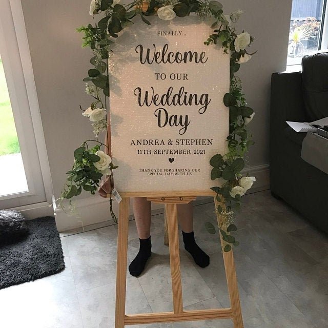 Wedding Easel Perfect for Signage, Table Plans, Seating Plans Adjustable Easel For Displays 1.5m Wooden Wedding Decorations Signs Party