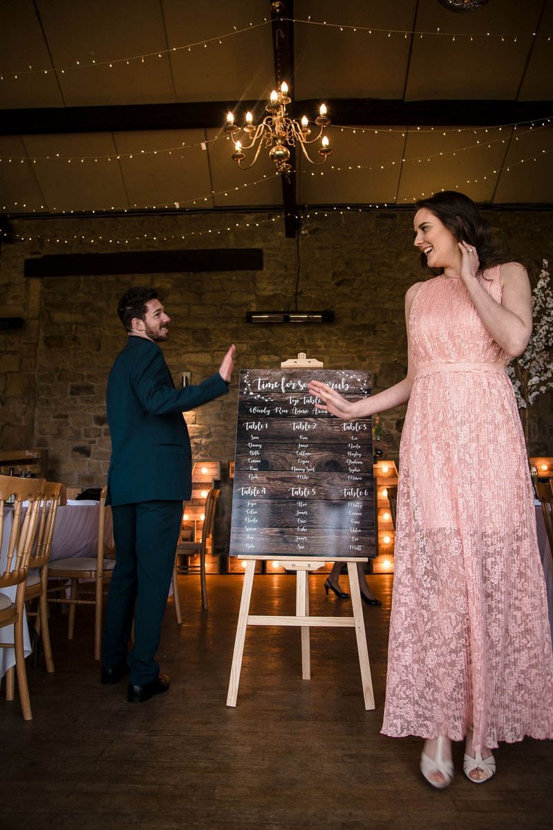 Wedding Easel Perfect for Signage, Table Plans, Seating Plans Adjustable Easel For Displays 1.5m Wooden Wedding Decorations Signs Party