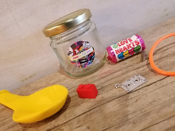 Born in the 80s Kit Retro Gift Eighties Birthday Kit Party Favor Bags Building Blocks, Cassette Tape, Neon Band, Love Hearts, Balloons Gift