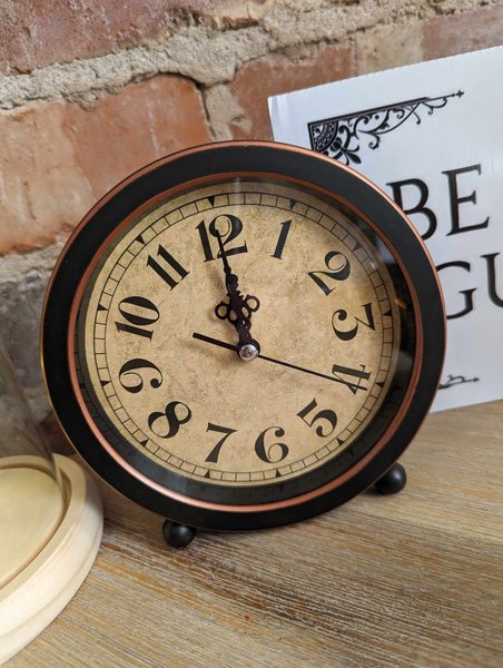 Beauty and the Beast Clock Centrepiece Perfect For Fairytale Weddings, Rustic Brown Vintage Antique French Clock Plastic