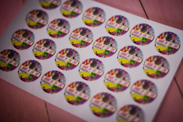 Born in the 70's 100 x Stickers Self adhesive Personalised Personalized Custom Labels Stickers Jars, Candles, Craft, Wedding, Logo